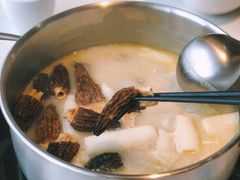 -煲王粤菜餐厅(中侨中心店)