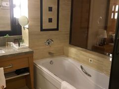 -海创大连科技交流中心(海事大学地铁站店)