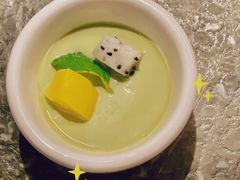-牛YO寿喜烧·铁板烧和牛火锅自助(市府恒隆店)