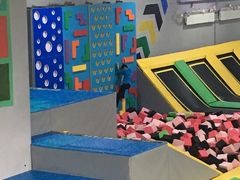 -Bounce Factory反弹工厂蹦床公园(群力店)