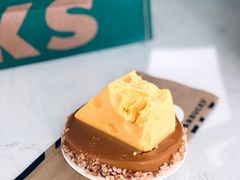 芝士咸蛋黄蛋糕-星巴克(南京狮子桥店)