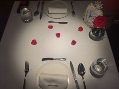 -弦月窗LUNETTE BY AMANDA(复兴路店)