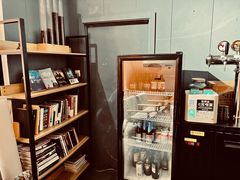 -留白咖啡(人民巷八号大院店)