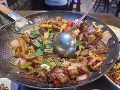 -富正毅三下锅·湘西韵味(天门山索道店)