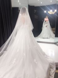 -艾米丽婚纱礼服