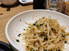 葱油拌竹笋衣-小大董·烤鸭(五棵松店)