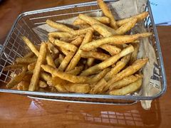 -BHC炸鸡(明洞总店)