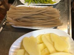 -蜀滋香鲜鱼美蛙火锅(339店)