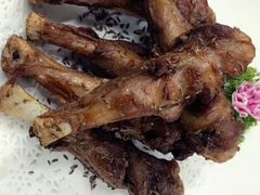 -宜宾海鲜酒家·三十年老字号