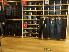 -优衣库(广州恒宝广场店)