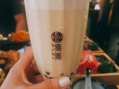 -湊湊火锅·茶憩(新中关购物中心店)