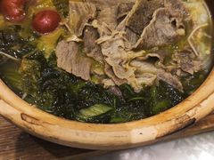 酸汤金菇滑牛肉-稻香酒家·33年老字号·港式粤菜(富邦中心店)