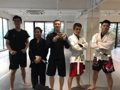-EFL巴西柔术·综合格斗·泰拳·少儿体能训练(虹桥德必馆)