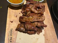 -大头虾越式风味餐厅(光明广场店)