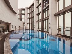 -珠海瑞吉酒店游泳池