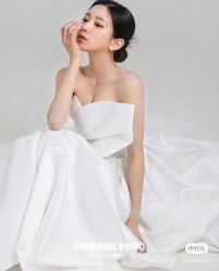 点击看大图 -THE QUEEN(北京店)