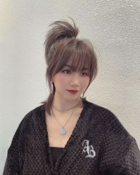 -东秀护肤造型