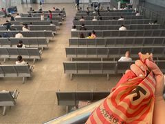 -肯德基(南京站A2检票口楼上)