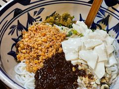 -蜗牛小馆醉乡民谣云南菜(惠新西里店)