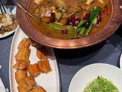 招牌烧大鱼头-小天厨民间菜馆(深圳街店)