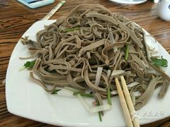 -溢心园香河肉饼总店