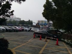-滨江区妇幼保健院-地上停车场