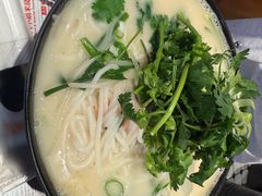 -肥汁米蘭香港米线(宁波路总店)