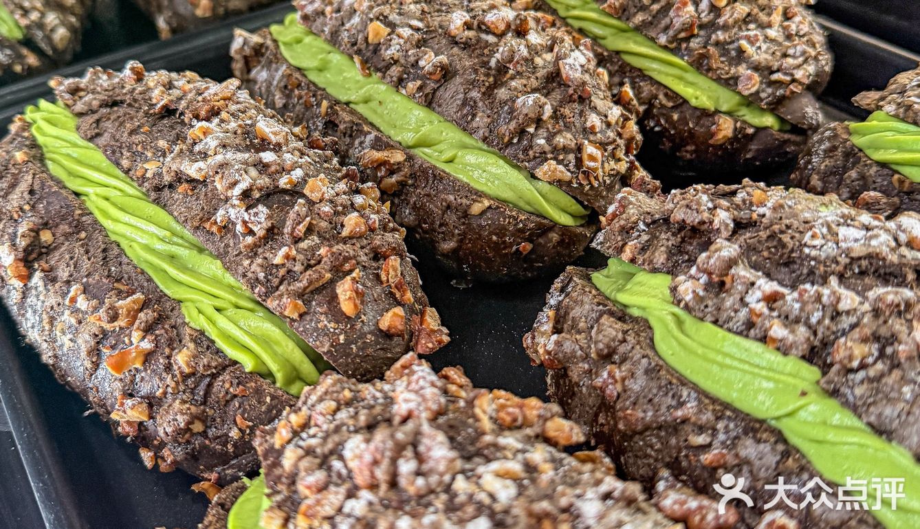 面包控赶紧集合啦‼️已经反复回购了…