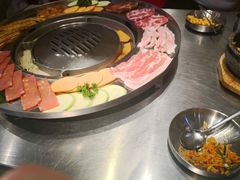 -哈哈碳都·牛肋条无限自助烤肉(台江万达店)