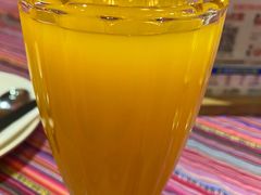 -香巴拉云南餐厅(华莱坞店)