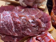 -汉城烤肉·黑金冠(华山路店)