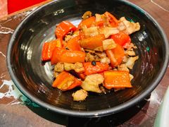 当红小炒肉石锅饭-新白鹿餐厅(爱琴海购物中心店)