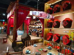 -老滇山寨•云南特色菜•地方菜•民族风情歌舞表演(金碧店)