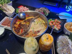 -唯爱KTV聚会餐厅(仙林东城汇店)