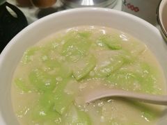 -味上湘菜馆(河马店)