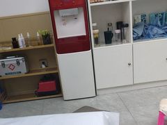 -郑远元专业修脚房(国顺东路店)