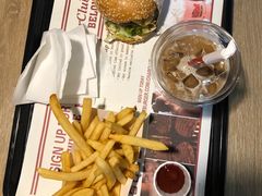 -The Habit Burger Grill 哈比特汉堡(复兴soho店)