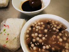 酒酿元宵-芳婆糕团店(王府大街店)