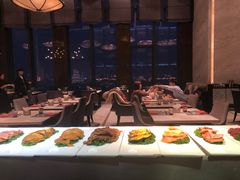 自助取餐区-万达文华酒店·48F云端窗景美食汇自助餐厅