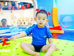 -龙格亲子游泳俱乐部(泊富中心)