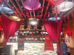 -老滇山寨•云南特色菜•地方菜•民族风情歌舞表演(金碧店)