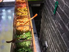 -呷佬·长沙手工米粉(金沙江路店)