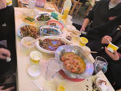-霄汉牛三鲜湖北砂锅菜(万松园2店)
