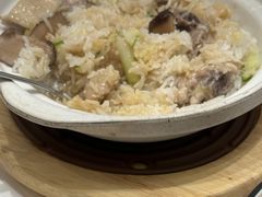 香菇鸡肉煲仔饭-白天鹅宾馆-宏图府餐厅
