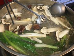 -老石黑山羊毛驴肉火锅(金凯广场店)