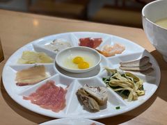 -桥香园云南过桥米线(金马碧鸡店)