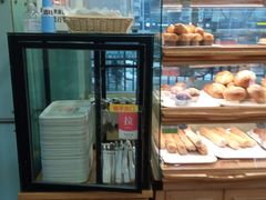 面包甜点陈列柜-新侨三宝乐西餐厅(崇文门店)