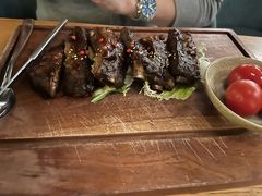 七小时果木熏烤猪排-EN SPACE恩空间