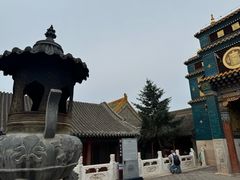 -席力图召
