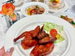 -景月阁空中食府(希尔顿酒店)